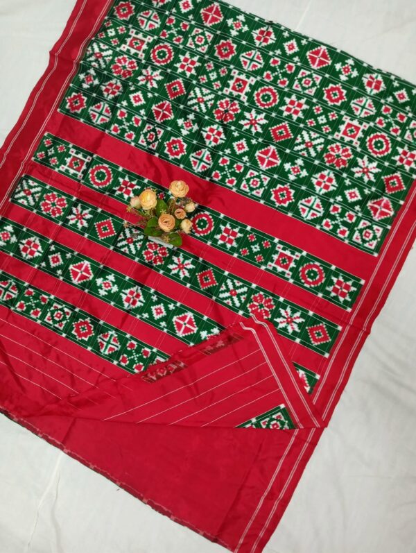 Telia Rumal Saree, Ikkat Telia Rumal Sarees, telia rumal silk saree, Double Ikat Telia Rumal Silk saree, Buy Pochampally Silk Sarees Telia Rumal Online, red black telia rumal silk saree, blue red telia rumal silk saree, Premium Double Ikat Telia Rumal Sarees, telia rumal saree manufacturers, telia rumal saree online, telia rumal silk saree price