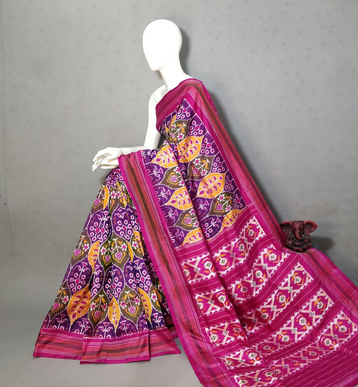 Pochampally Ikkat Silk Sarees Under 16000