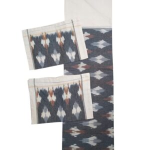 Pochampally Ikkat King Size Bedsheet with 2 Pillow Covers - IKDB00014