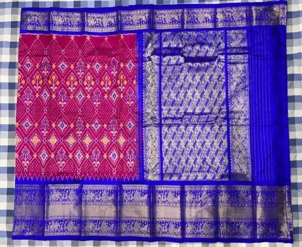 Pochampally Ikkat Silk Kanchi Border Sarees -SMKS18004