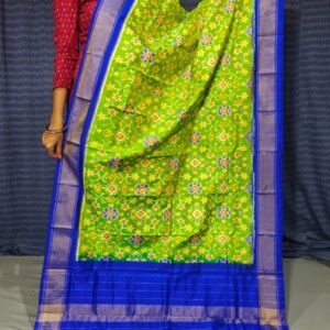 Pochampally Ikkat silk dupattas, ikkat handloom silk dupatta, ikkat pattu chuni, Pochampally Dupattas