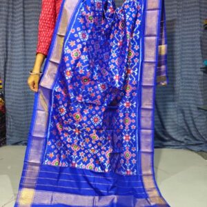 Pochampally Ikkat silk dupattas, ikkat handloom silk dupatta, ikkat pattu chuni, Pochampally Dupattas