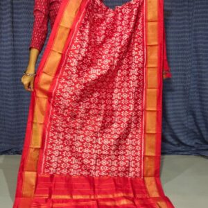 Pochampally Ikkat silk dupattas, ikkat handloom silk dupatta, ikkat pattu chuni, Pochampally Dupattas