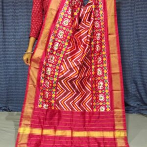 Pochampally Ikkat silk dupattas, ikkat handloom silk dupatta, ikkat pattu chuni, Pochampally Dupattas