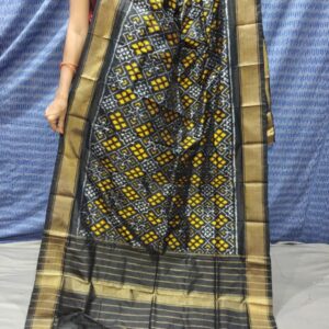 Pochampally Ikkat silk dupattas, ikkat handloom silk dupatta, ikkat pattu chuni, Pochampally Dupattas