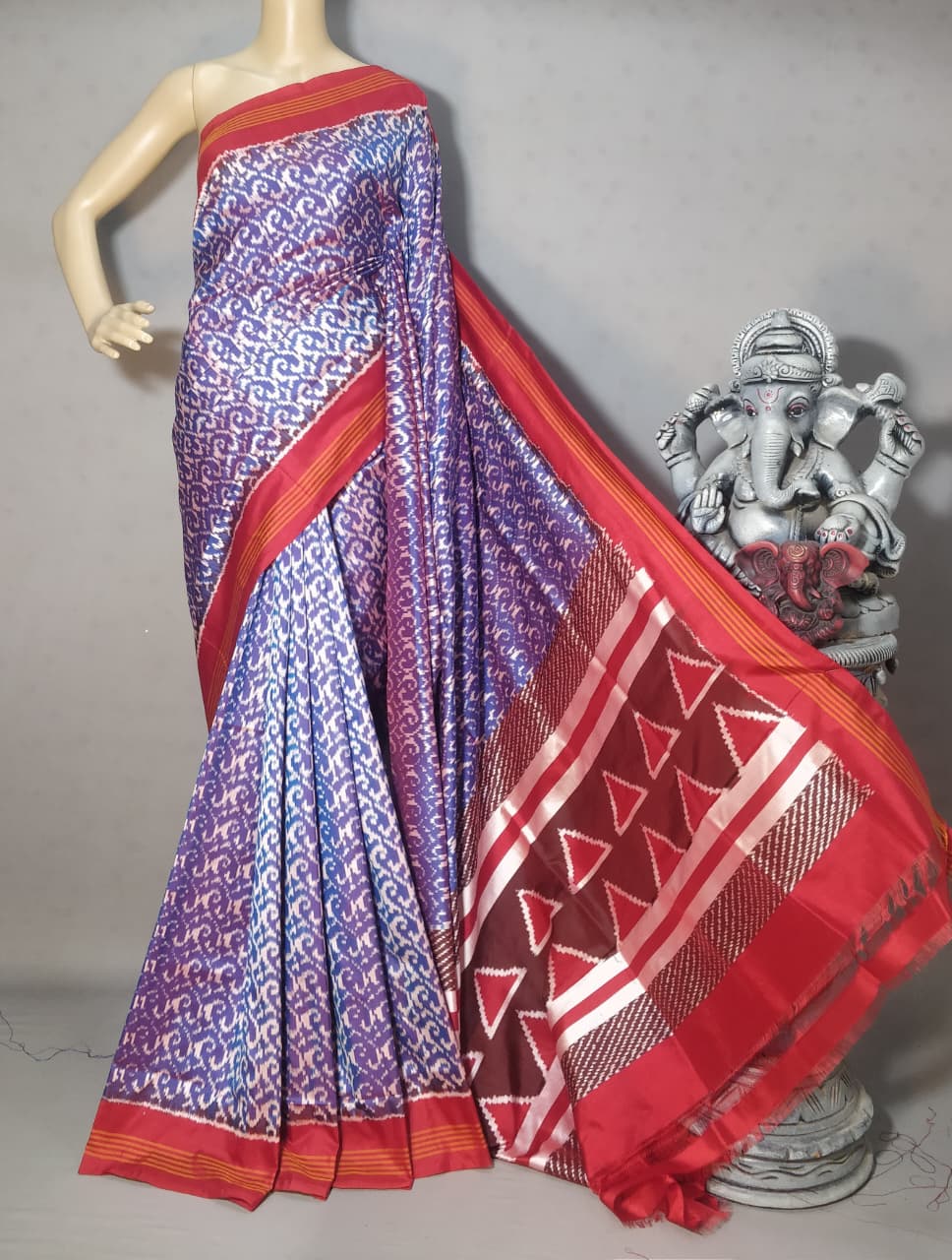 Pochampally Ikat Silk Sarees for Festivals, Elegant Pochampally Ikat Silk Sarees Online Pochampally Ikat Silk Sarees with Zari Work, Pochampally Ikat Sarees for Special Occasions, Affordable Pochampally Ikat Silk Sarees in India, Designer Pochampally Ikat Silk Sarees, Pochampally Ikat Silk Saree with Modern Designs