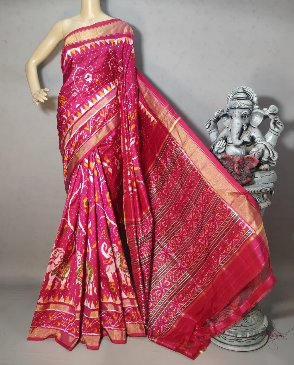 ikkat pochampally silk saree, double ikkat pochampally sarees, ikkat pattu sarees pochampally, pochampally ikkat sarees, Lightweight Ikat Silk Sarees for Summer, Multi-Color Ikat Silk Sarees Luxury Ikat Silk Sarees,