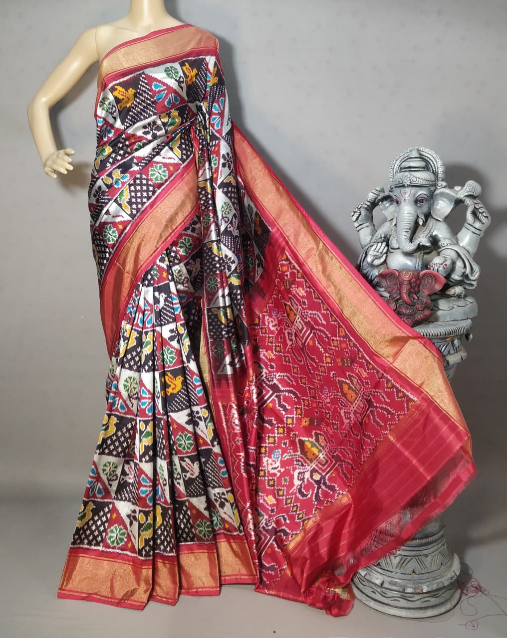 ikkat pochampally silk saree, double ikkat pochampally sarees, ikkat pattu sarees pochampally, pochampally ikkat sarees, Lightweight Ikat Silk Sarees for Summer, Multi-Color Ikat Silk Sarees Luxury Ikat Silk Sarees,