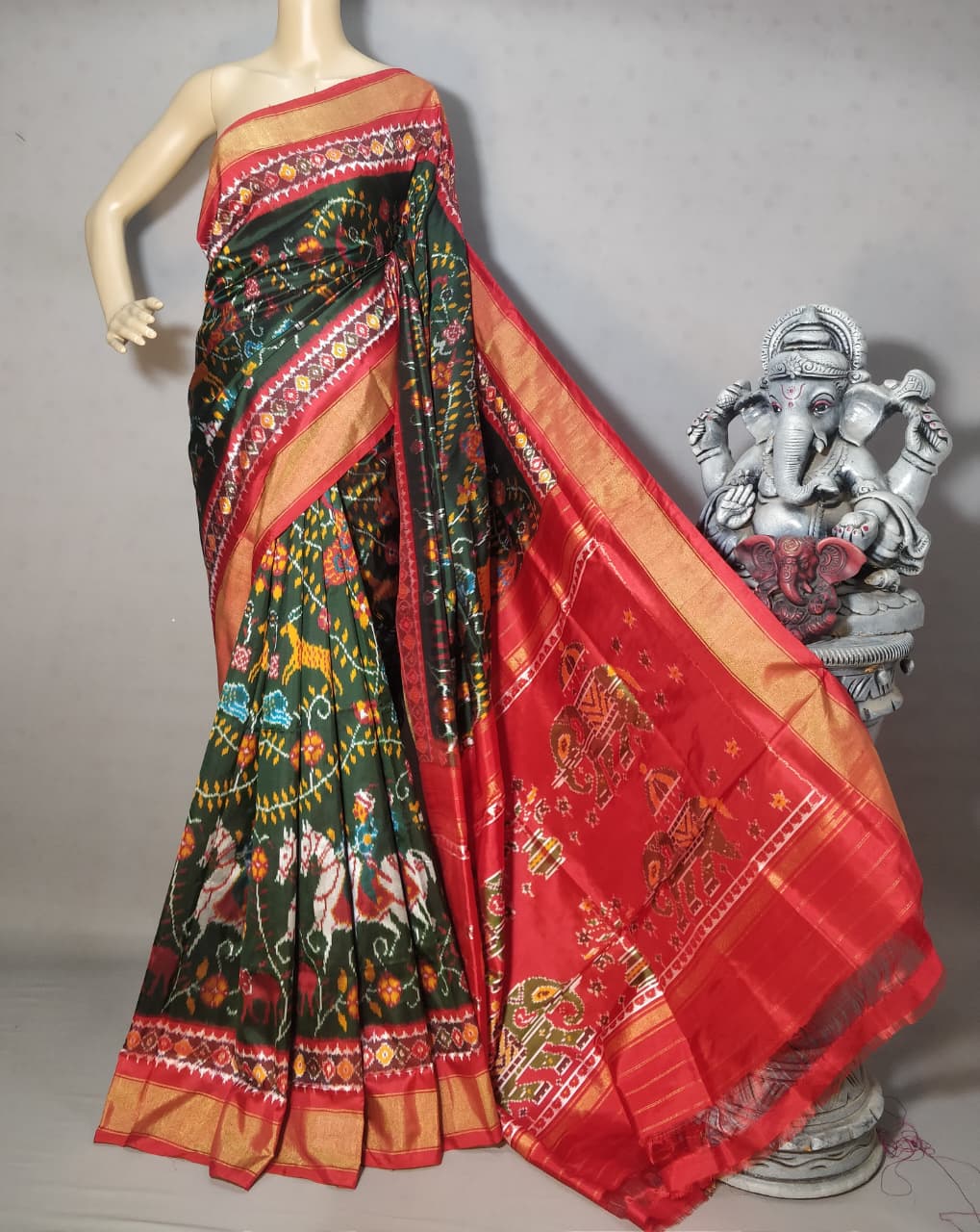 ikkat pochampally silk saree, double ikkat pochampally sarees, ikkat pattu sarees pochampally, pochampally ikkat sarees, Lightweight Ikat Silk Sarees for Summer, Multi-Color Ikat Silk Sarees Luxury Ikat Silk Sarees,