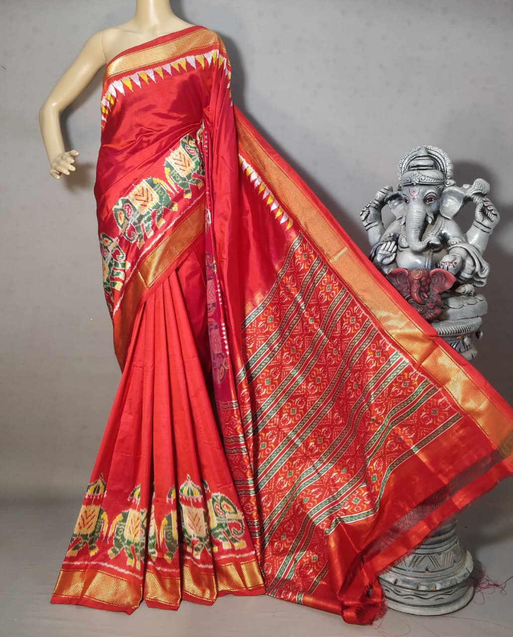 ikkat pochampally silk saree, double ikkat pochampally sarees, ikkat pattu sarees pochampally, pochampally ikkat sarees, Lightweight Ikat Silk Sarees for Summer, Multi-Color Ikat Silk Sarees Luxury Ikat Silk Sarees,