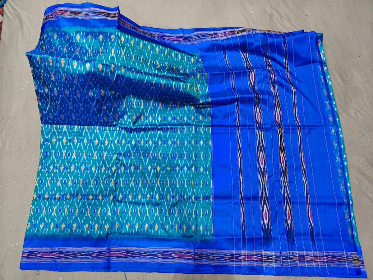 Pochampally Ikat Silk Sarees Without Blouse, Pochampally Silk Saree Without Blouse, Pochampally Ikat Silk Saree, Original Pochampally Silk Sarees, Handloom Pochampally Silk Sarees, Pure Silk Ikat Sarees, Authentic Pochampally Silk Saree, Buy Pochampally Silk Sarees Online, Designer Ikat Silk Sarees, Telangana Handloom Silk Sarees, Premium Pochampally Sarees, Traditional Ikat Silk Saree, Indian Handloom Silk Sarees, Handwoven Ikat Sarees, Unstitched Silk Saree, Saree Without Blouse Online