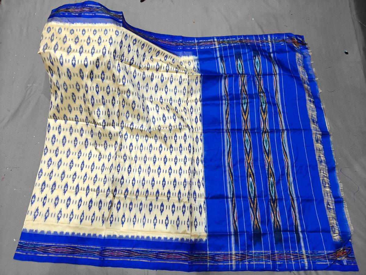 Pochampally Ikat Silk Sarees Without Blouse, Pochampally Silk Saree Without Blouse, Pochampally Ikat Silk Saree, Original Pochampally Silk Sarees, Handloom Pochampally Silk Sarees, Pure Silk Ikat Sarees, Authentic Pochampally Silk Saree, Buy Pochampally Silk Sarees Online, Designer Ikat Silk Sarees, Telangana Handloom Silk Sarees, Premium Pochampally Sarees, Traditional Ikat Silk Saree, Indian Handloom Silk Sarees, Handwoven Ikat Sarees, Unstitched Silk Saree, Saree Without Blouse Online