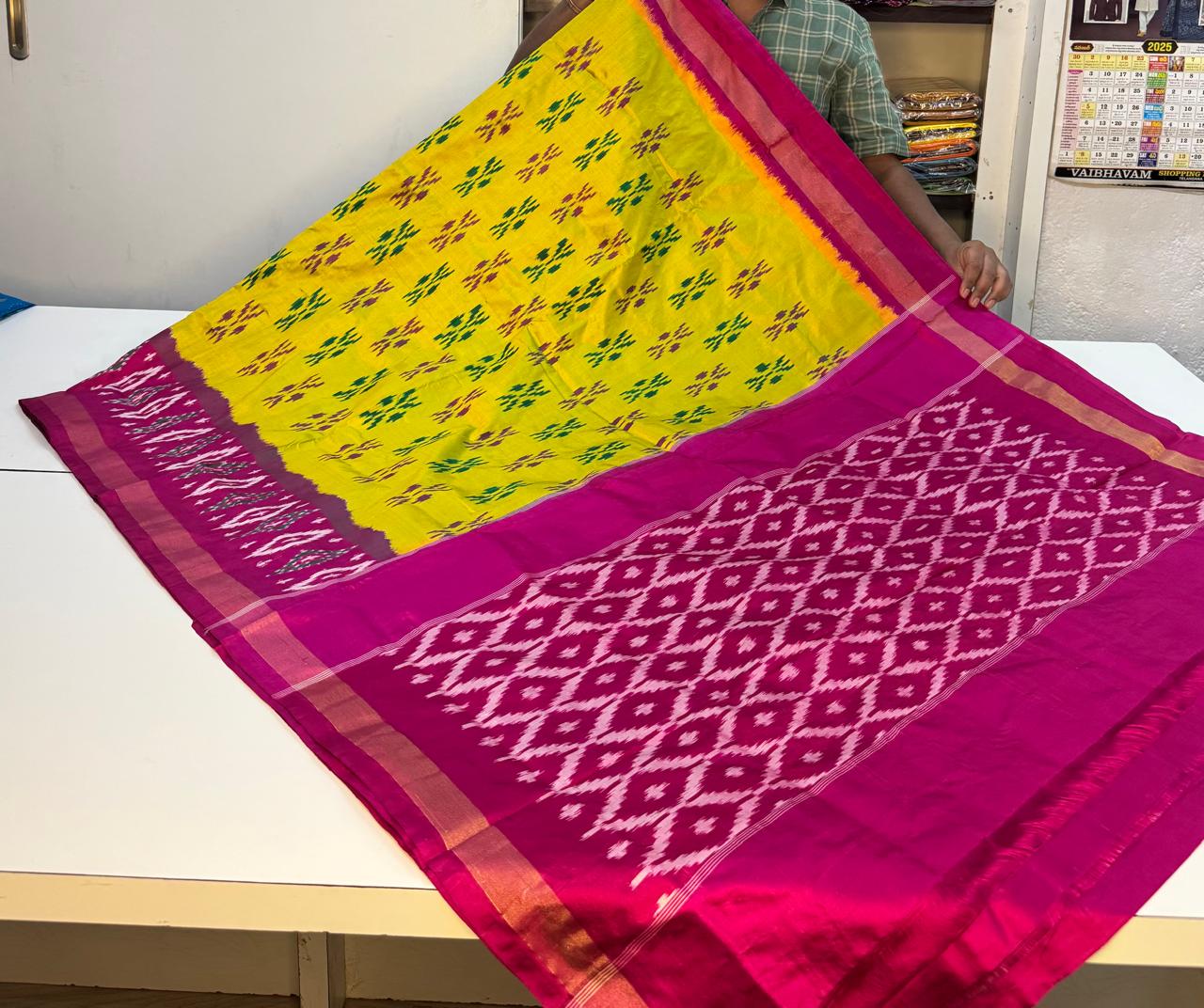 Pochampally silk sarees, ikkat silk sarees with blouse, pochampally ikkat sarees, double ikkat silk sarees, Pattu sarees