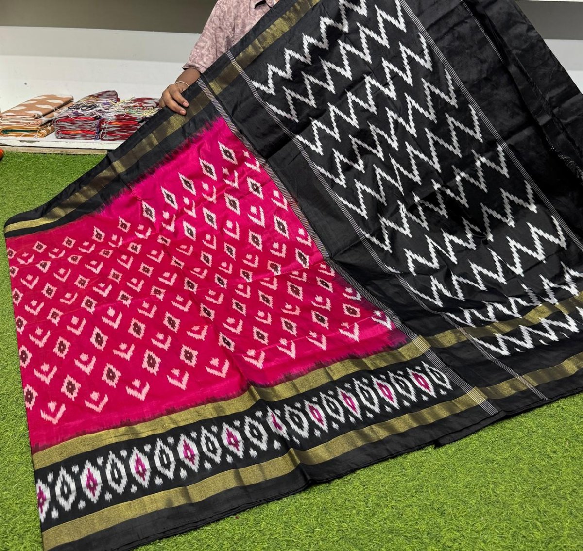 Pochampally ikkat silk sarees, ikkat handloom sarees, silk Mark certified sarees