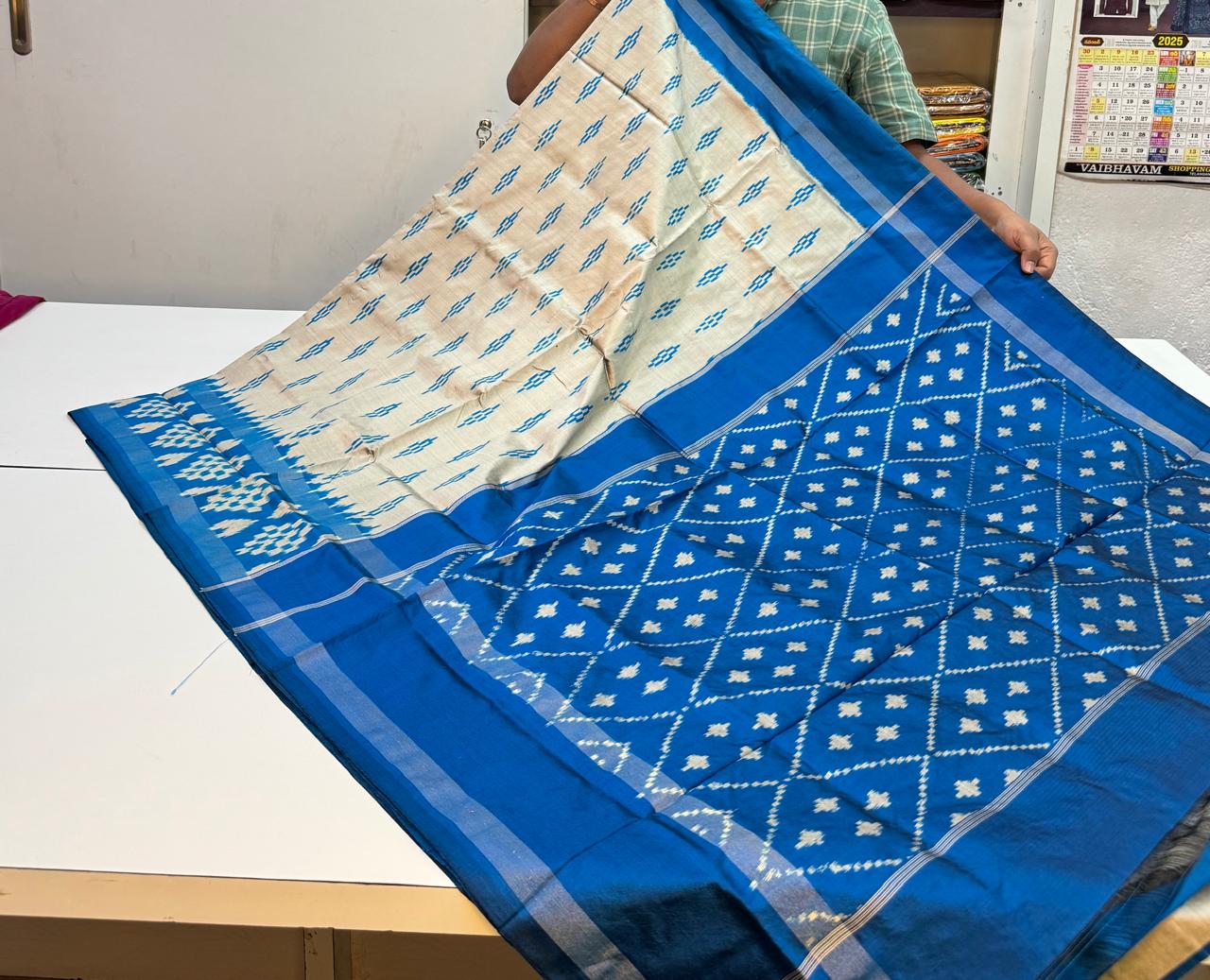 Pochampally silk sarees, ikkat silk sarees with blouse, pochampally ikkat sarees, double ikkat silk sarees, Pattu sarees