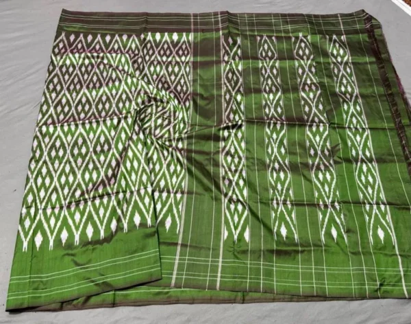 Pochampally silk sarees traditional designs, ikkat silk sarees without blouse, pochampally silk sarees old designs