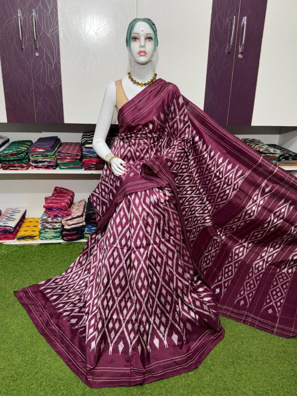 Pochampally Ikkat Silk Saree Light Weight Without Blouse -SRSS690026