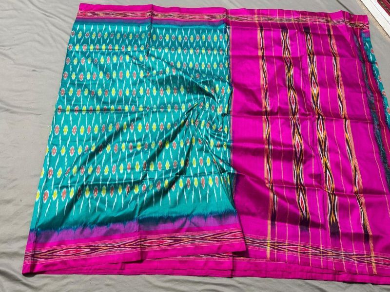 Pochampally Ikkat Silk Saree Light Weight Without Blouse -SRSS690028