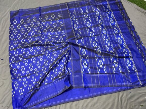Pochampally Ikkat  Silk  Saree Light Weight Without Blouse  -SRSS69007