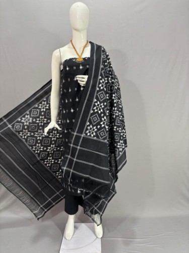 Ikkat Telia Rumal Suits